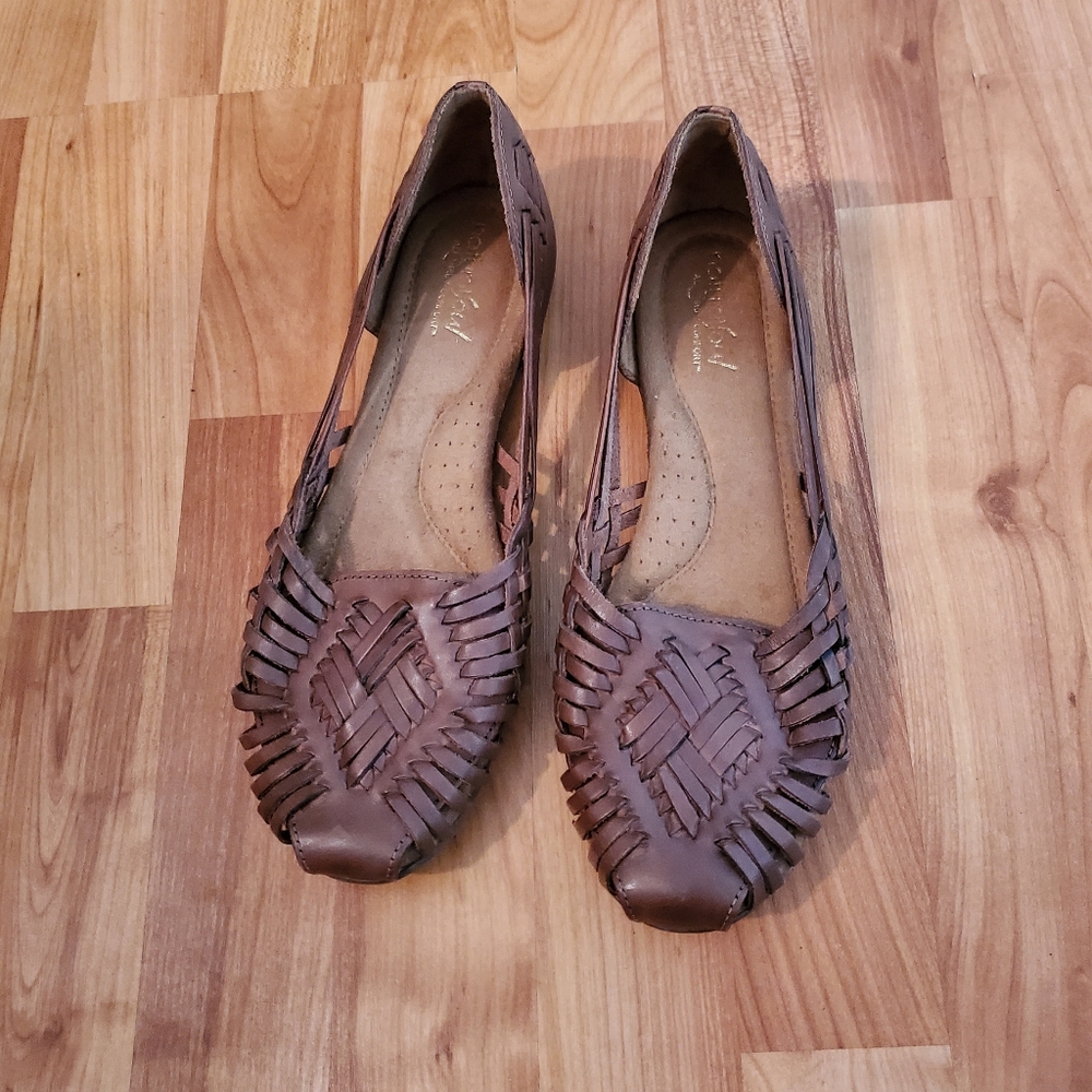 Natural Soul Leather Flats Size 9